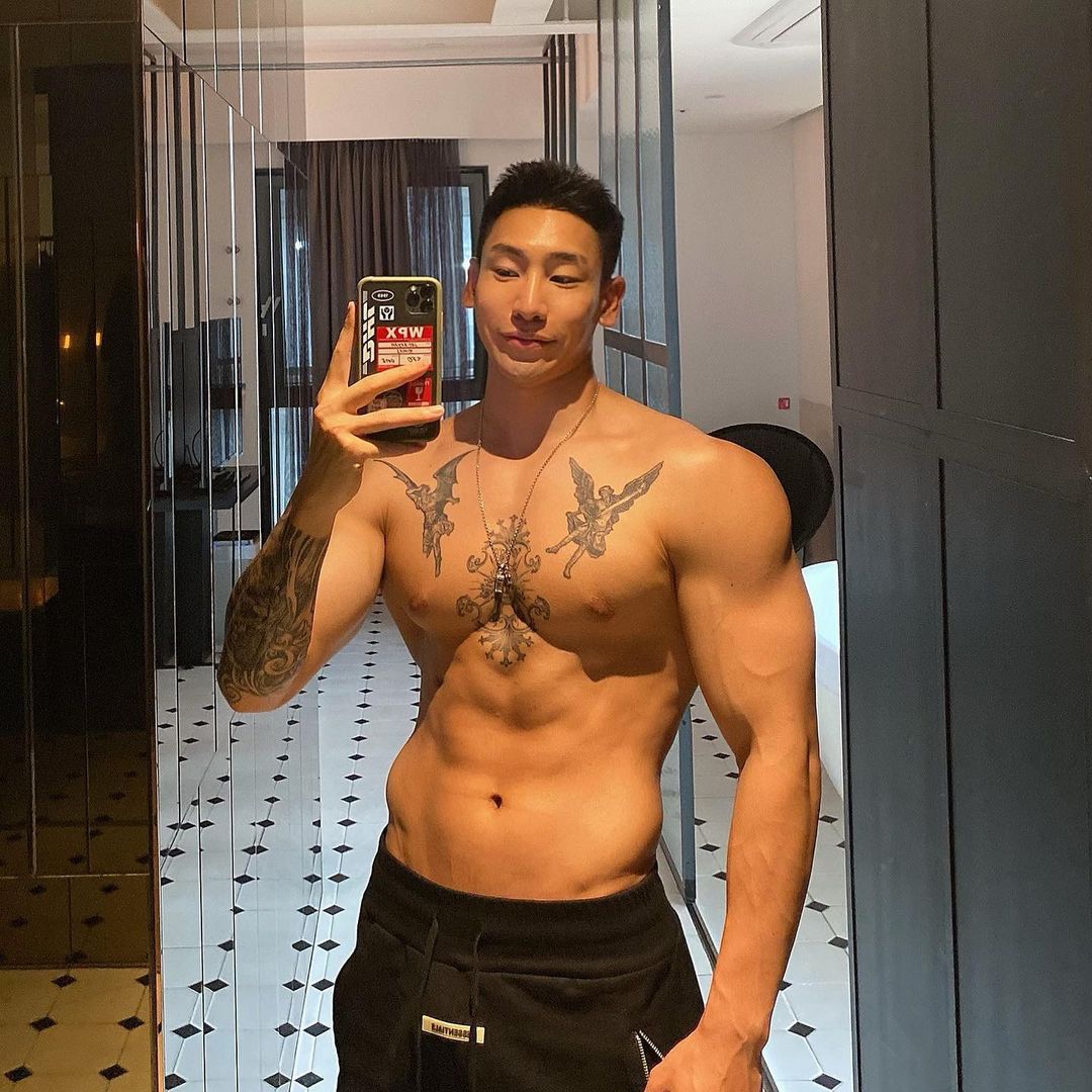 Fashion Sports & Fitness Shorts