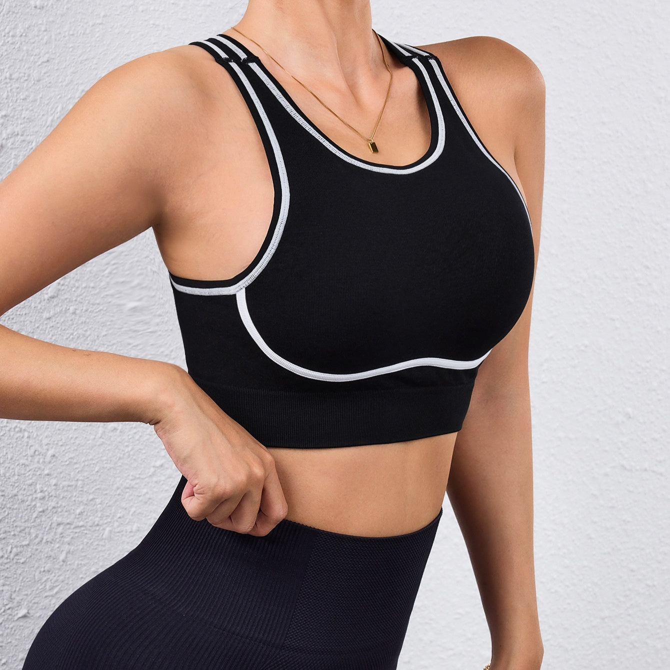 Striped High-intensity Sports Bra
